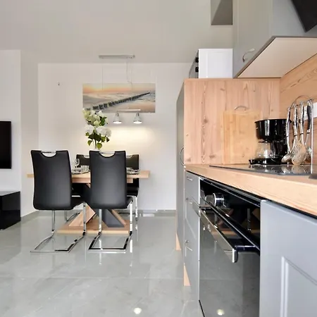 Apartment With Wifi Stinjan, Pula - 26943 Štinjan